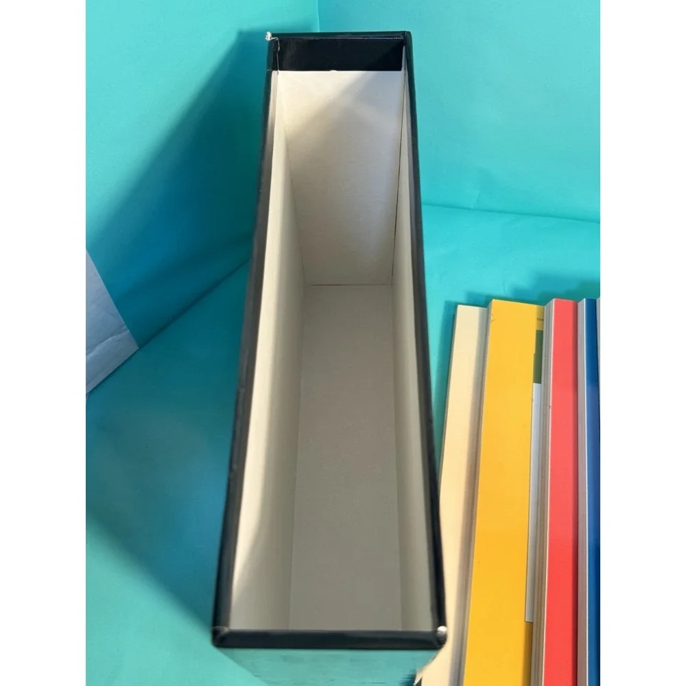 Lionel: A Collectors Guide & History by McCombs/Tuohy‎ Boxed Set Chilton